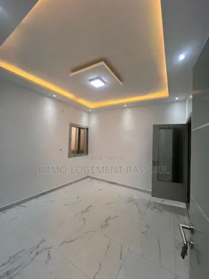 3chbre Appartement dans , Ouakam à Louer