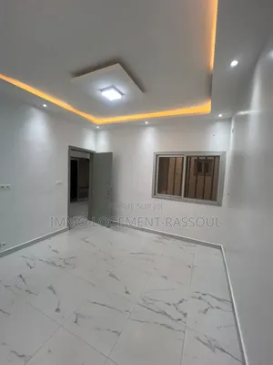 3chbre Appartement dans , Ouakam à Louer