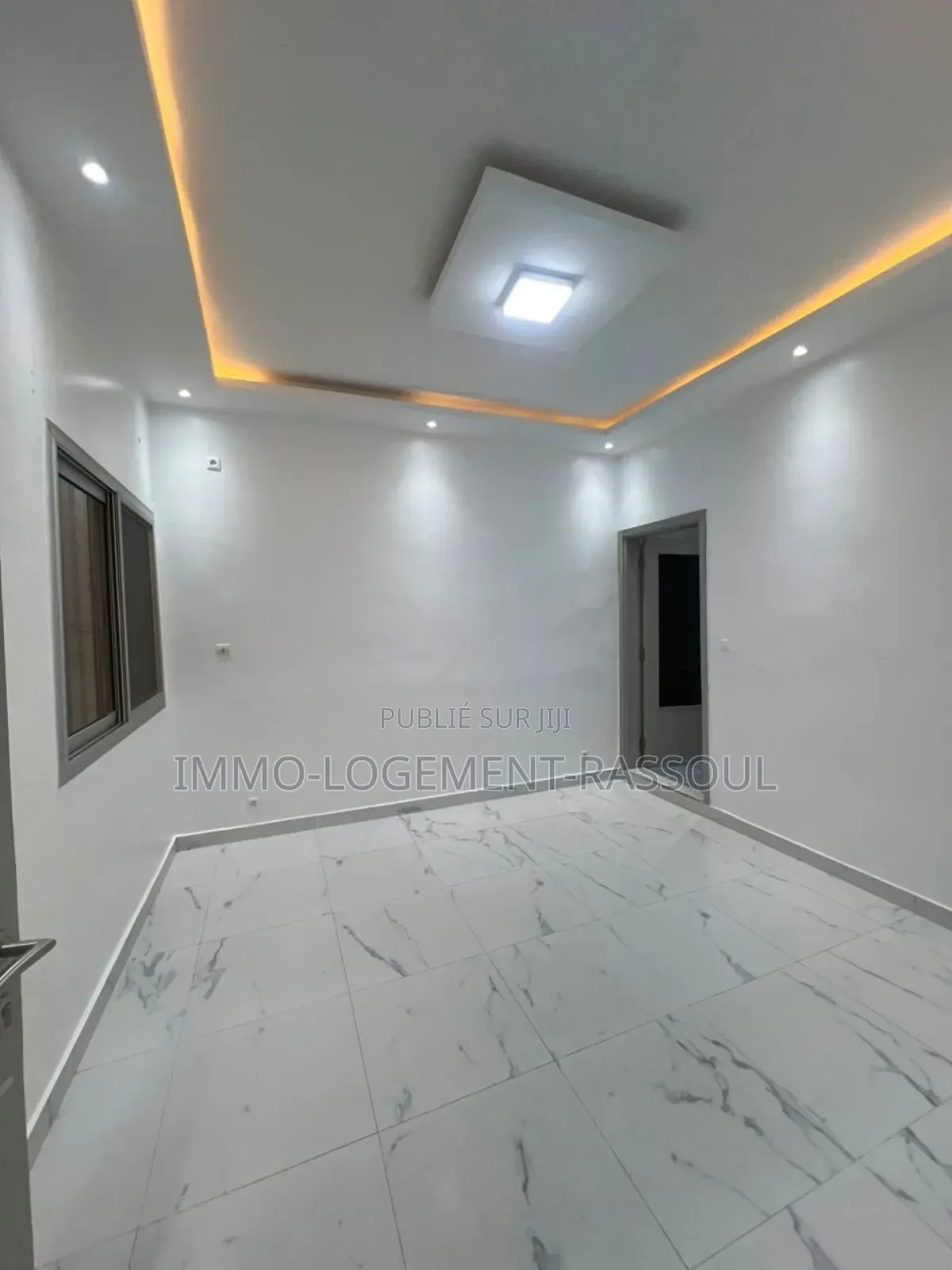 3chbre Appartement dans , Ouakam à Louer