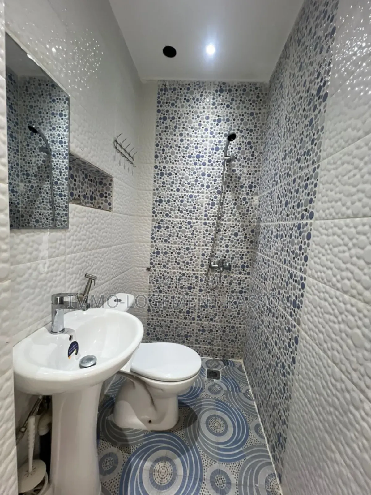 3chbre Appartement dans , Ouakam à Louer