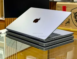 Nouveau Apple MacBook Pro 2021 M1 16GB Apple M1 Pro SSD 512GB