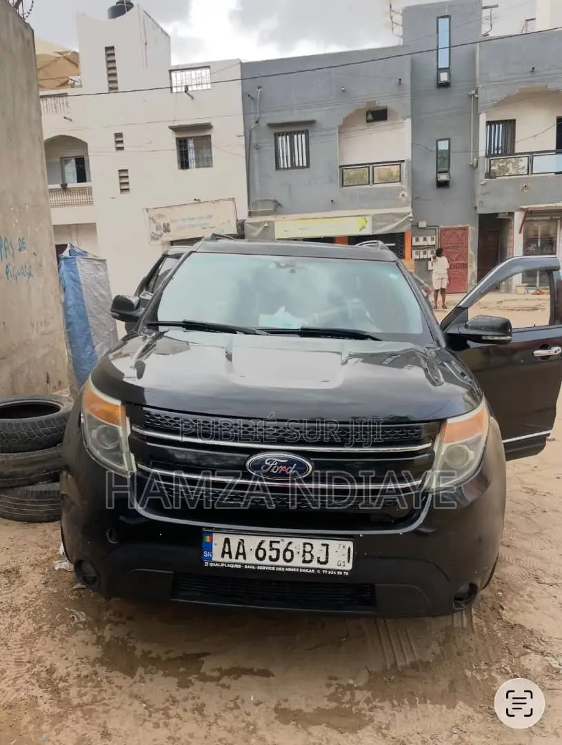 Ford Explorer 2014 Gris