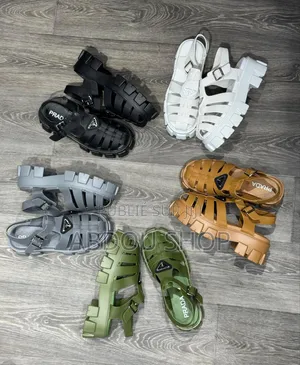 Prada Spartiates Monolithe Dos