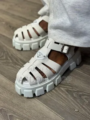 Prada Spartiates Couleur Blanc Disponible