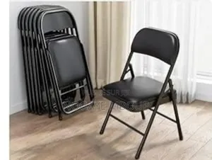 Chaisse Pliable Disponible