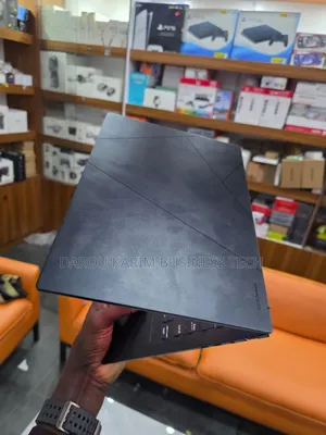 Nouveau Asus Zenbook 14 UX434 16GB AMD Ryzen 7 SSD 512GB