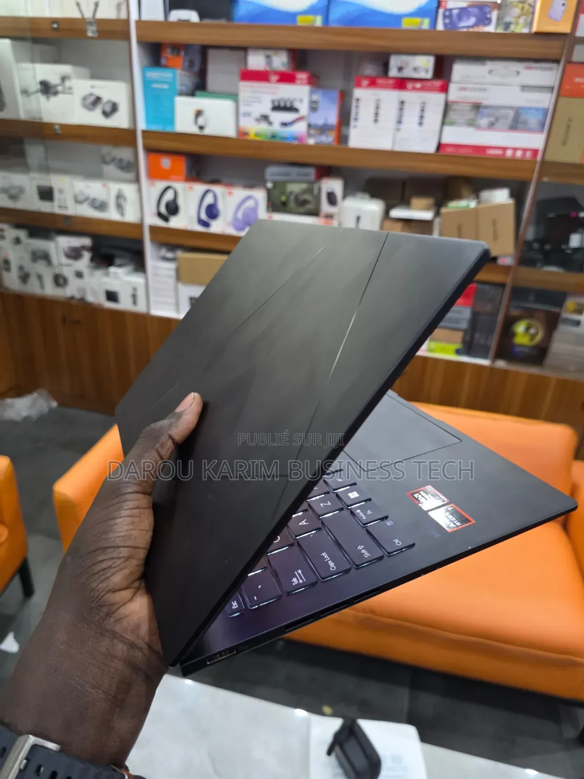 Nouveau Asus Zenbook 14 UX434 16GB AMD Ryzen 7 SSD 512GB