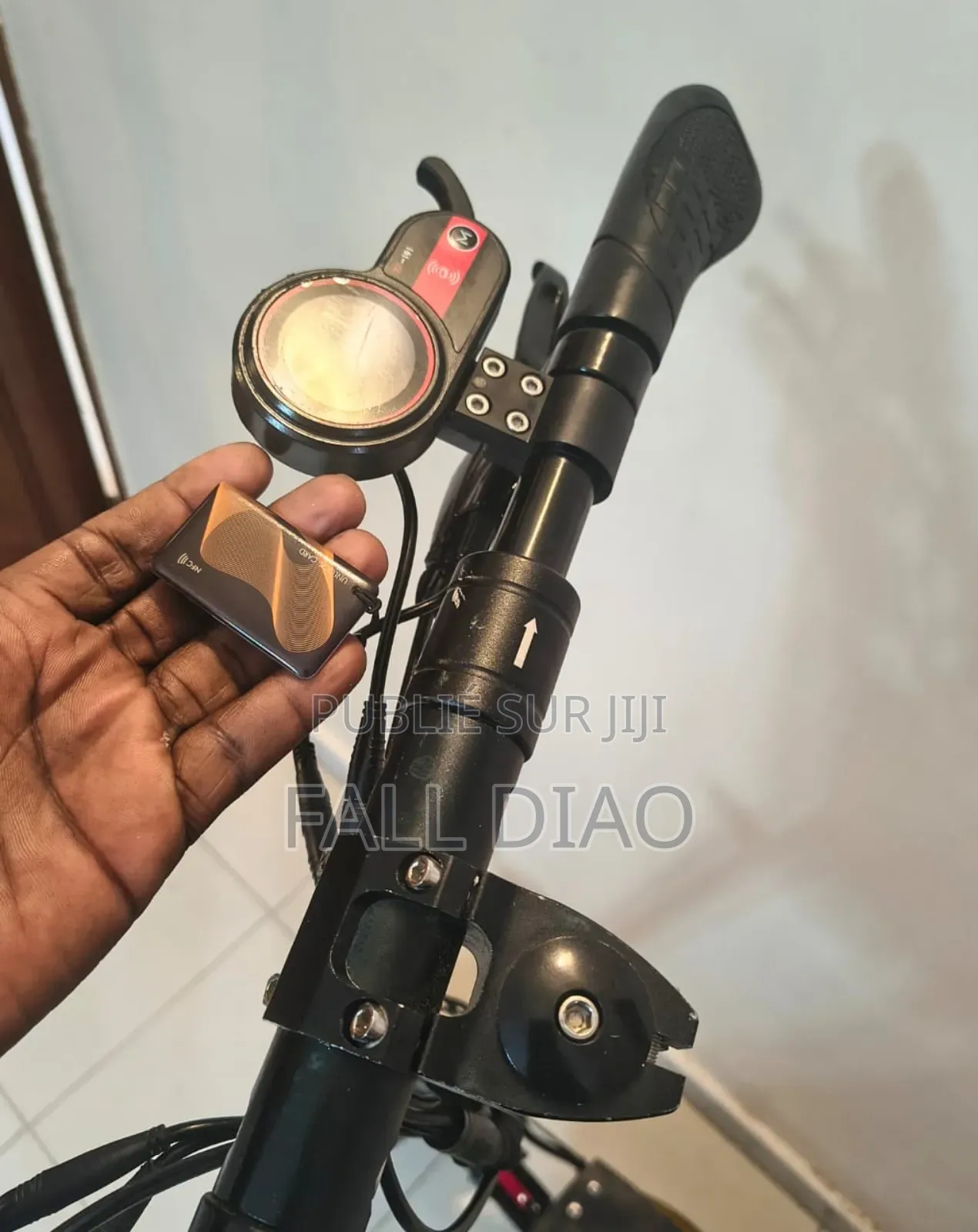 Nouveau Autre 2024 Noir