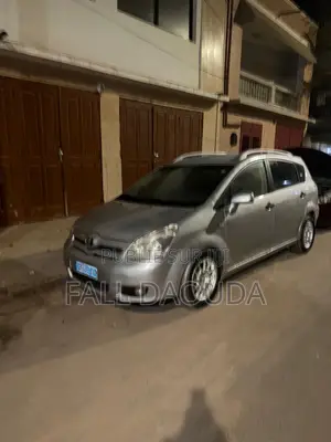 Toyota Verso 2011 Gris