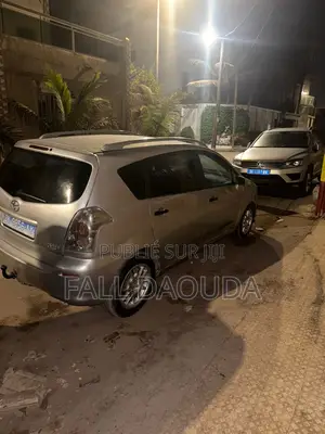 Toyota Verso 2011 Gris