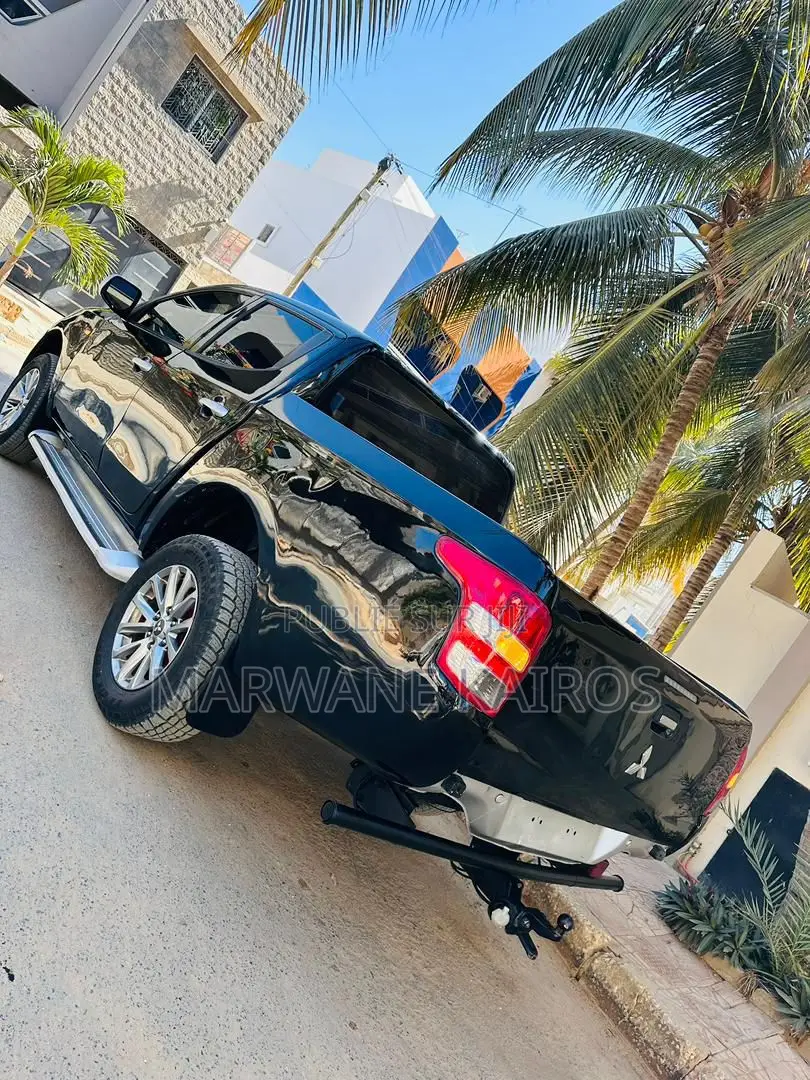 Mitsubishi L200 2017 Noir