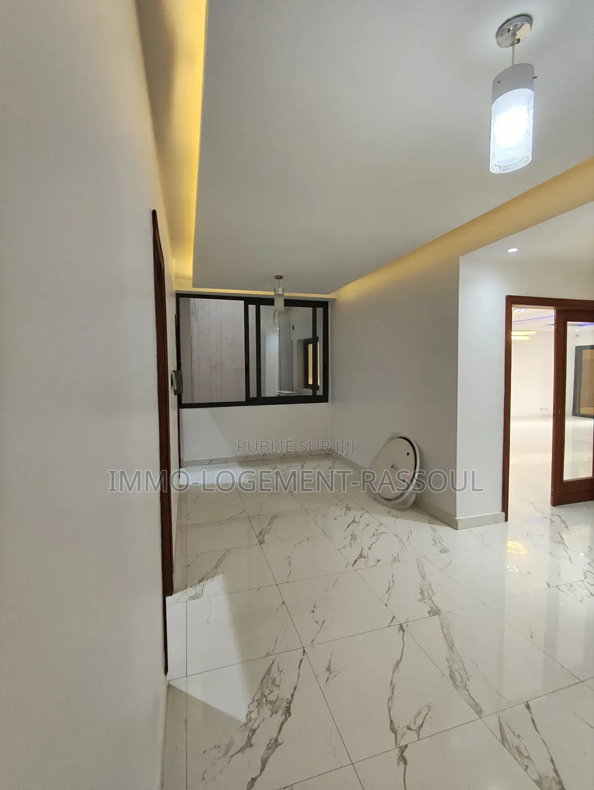 3chbre Appartement dans , Yoff à Louer