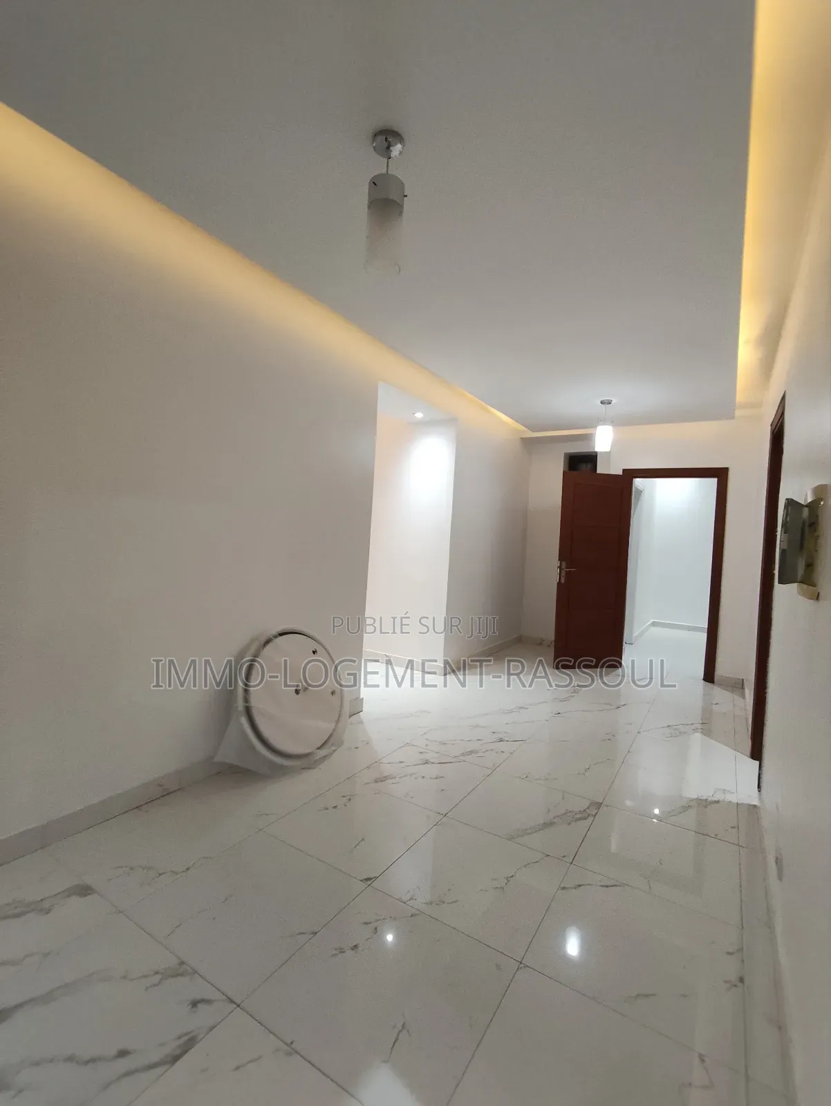 3chbre Appartement dans , Yoff à Louer