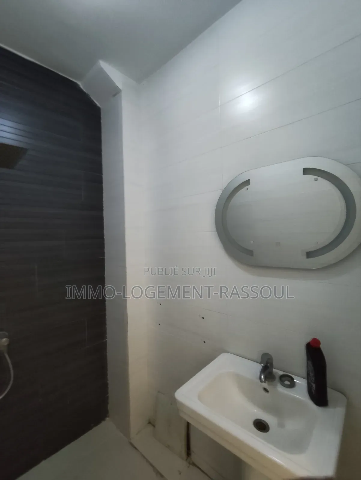 3chbre Appartement dans , Yoff à Louer