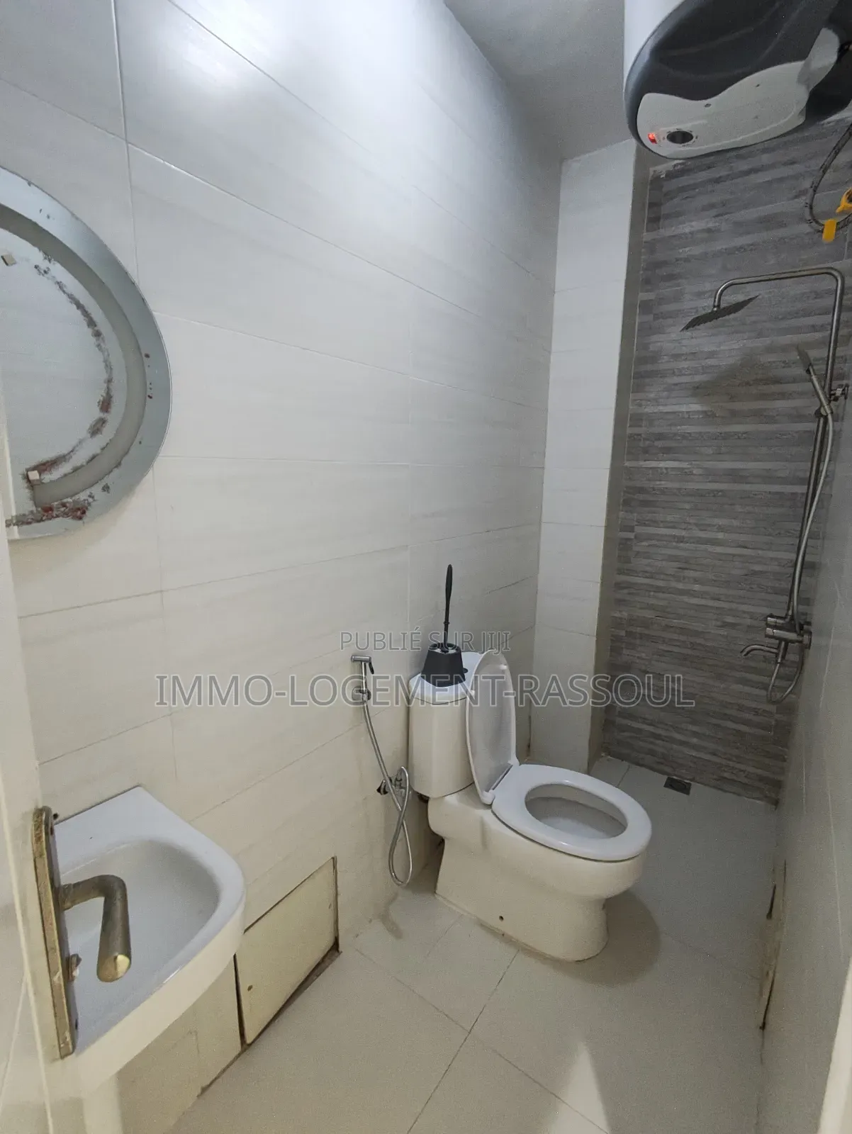 3chbre Appartement dans , Yoff à Louer