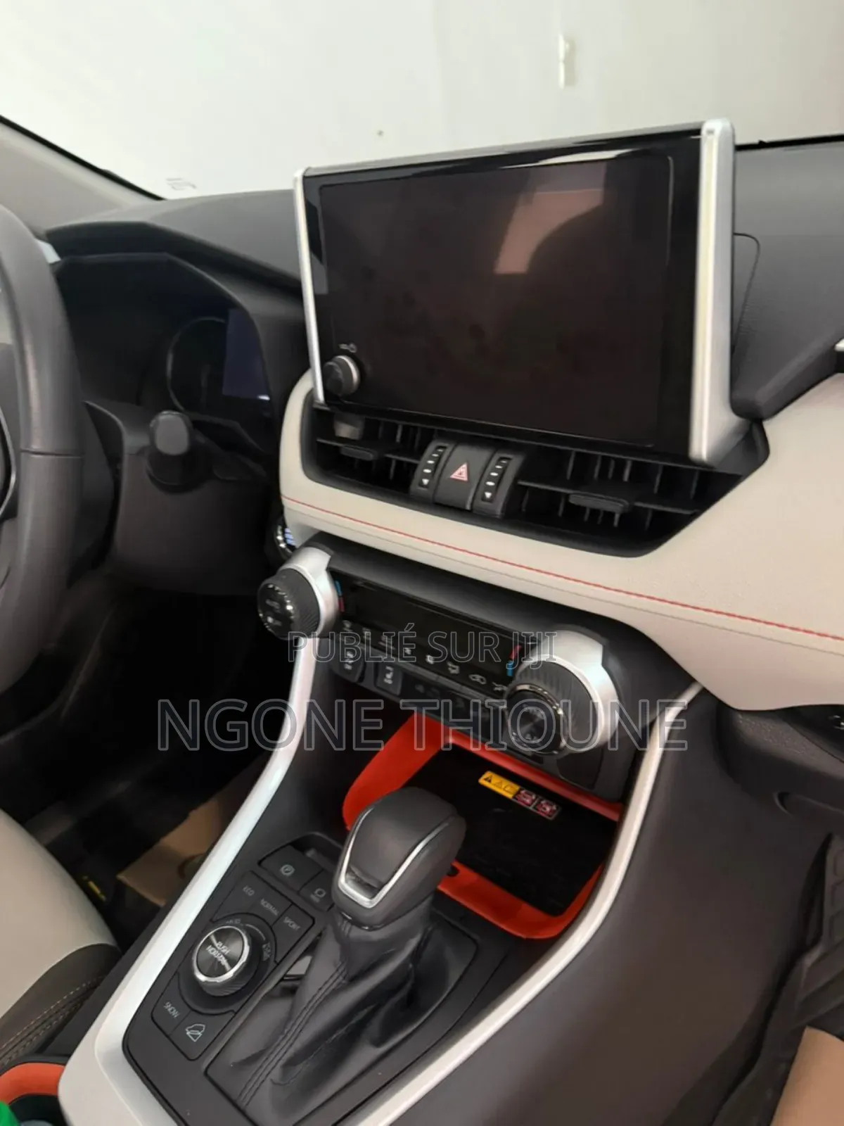 Toyota RAV4 Limited 2025 Blanc