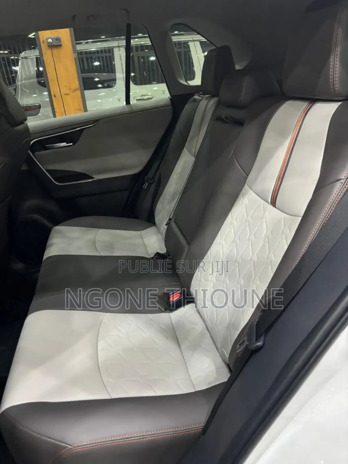 Toyota RAV4 Limited 2025 Blanc