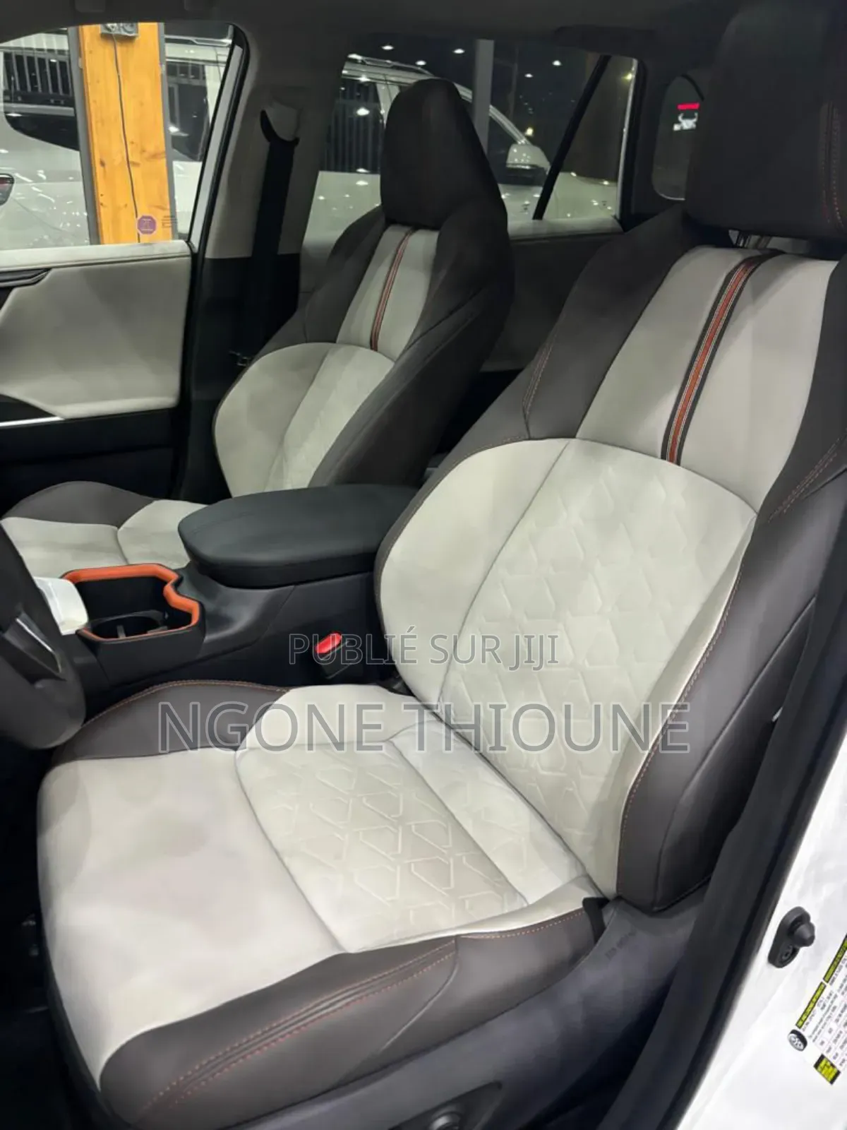 Toyota RAV4 Limited 2025 Blanc