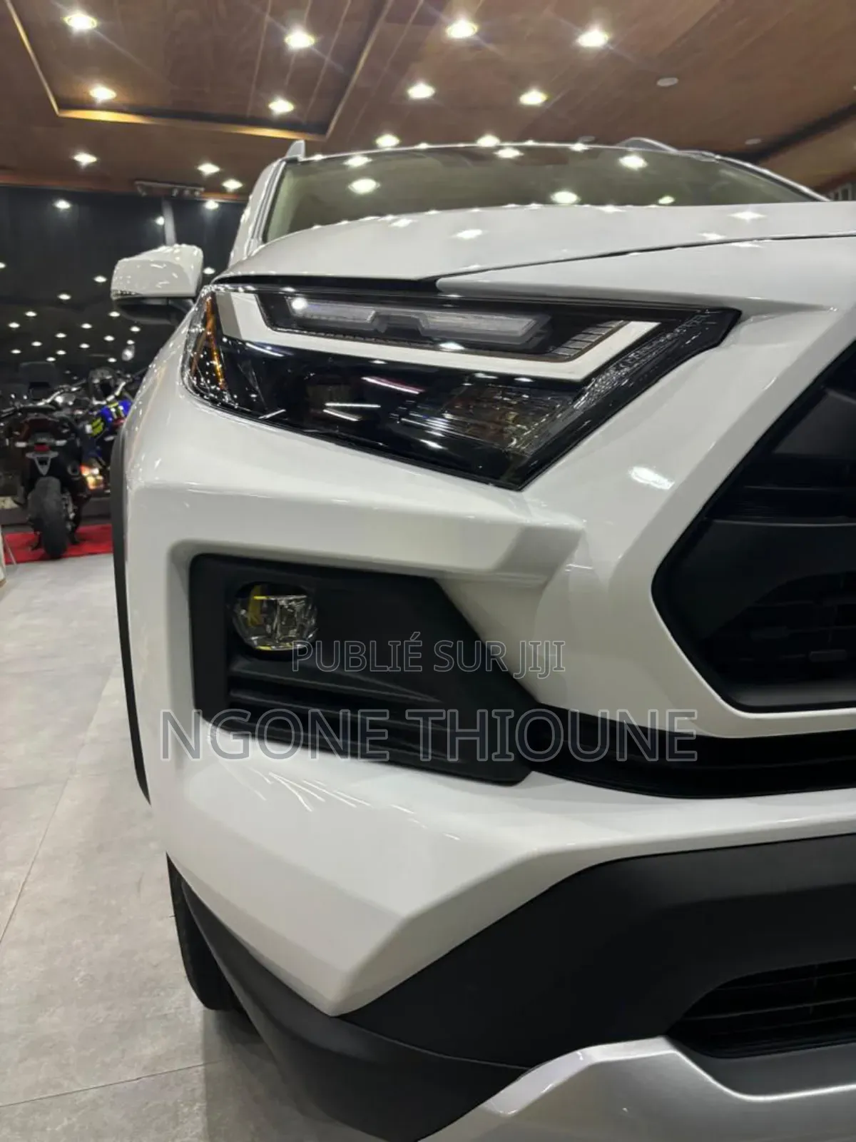 Toyota RAV4 Limited 2025 Blanc