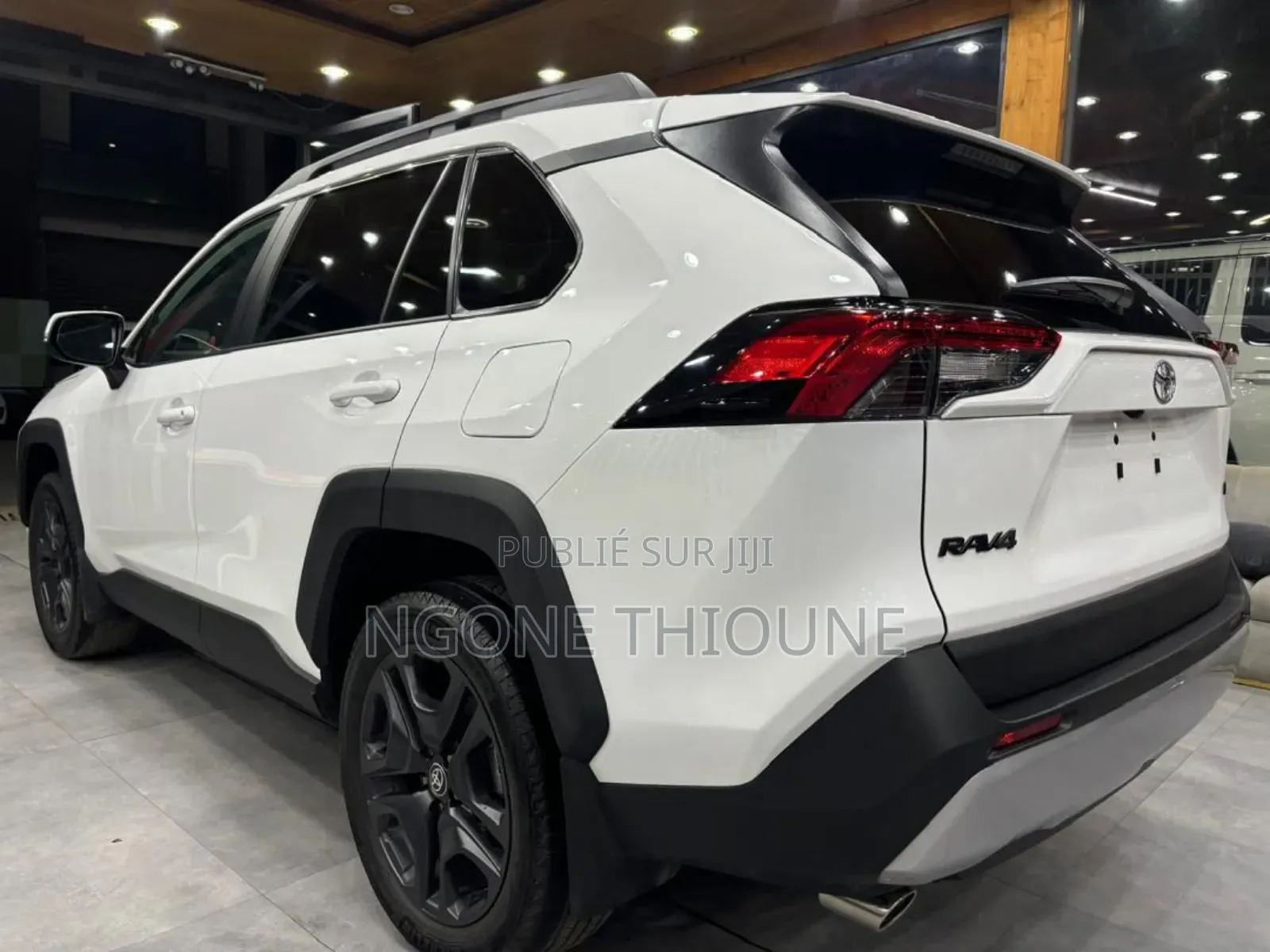 Toyota RAV4 Limited 2025 Blanc