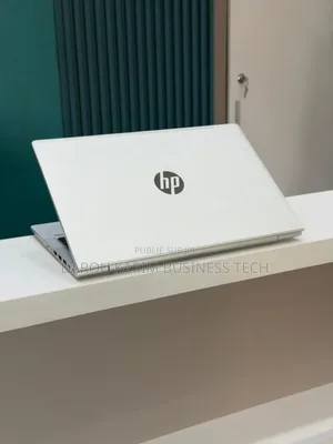 Nouveau Ordinateur portable HP ProBook 440 8GB AMD Ryzen 5 SSD 256GB
