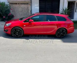 Opel Astra 2016 Rouge