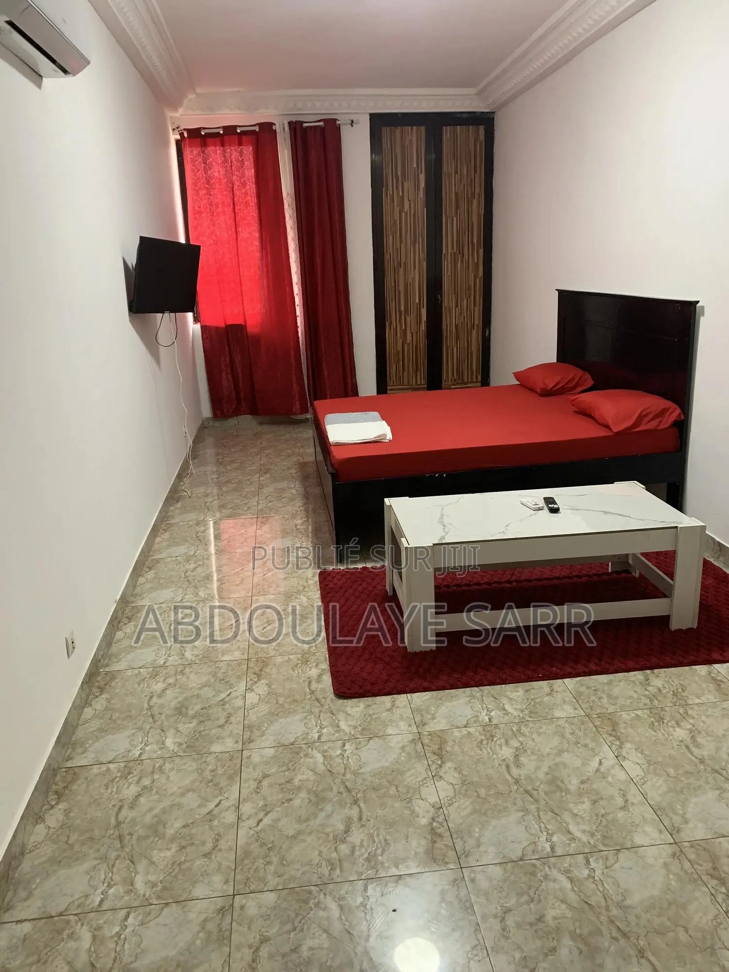 Meublé 3chbre Chambre et salon dans Rijâl Business, Almadies à Louer