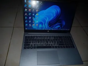 Nouveau Ordinateur portable HP 255 G1 8GB AMD HDD+SSD 512GB