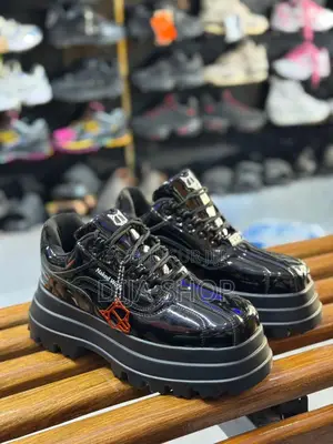 Disponible Original Man Sneakers Pointure 40 À 45