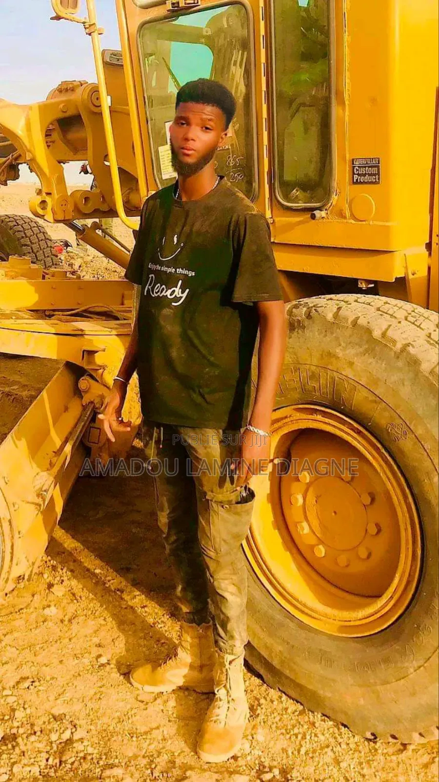 Je Me Amadou Lamine Diagne J Ai 26 Ans J Habite a Nidiaye.