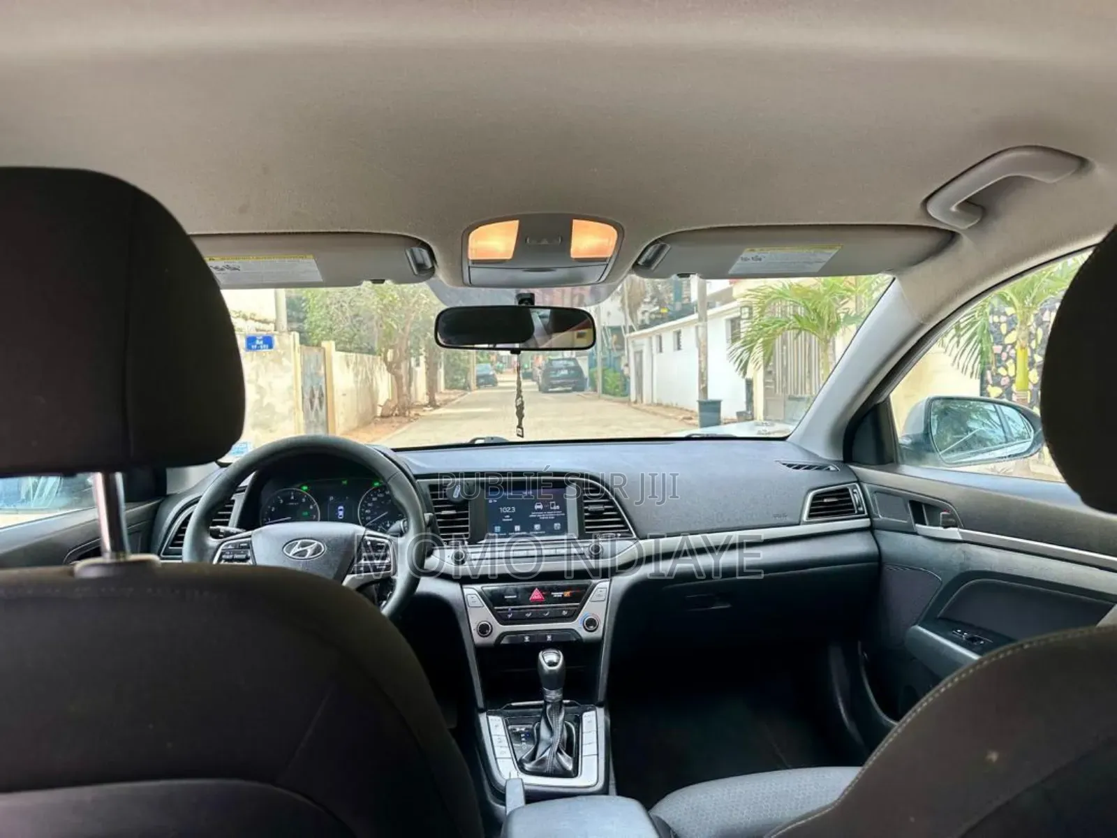 Hyundai Elantra 2017 Beige