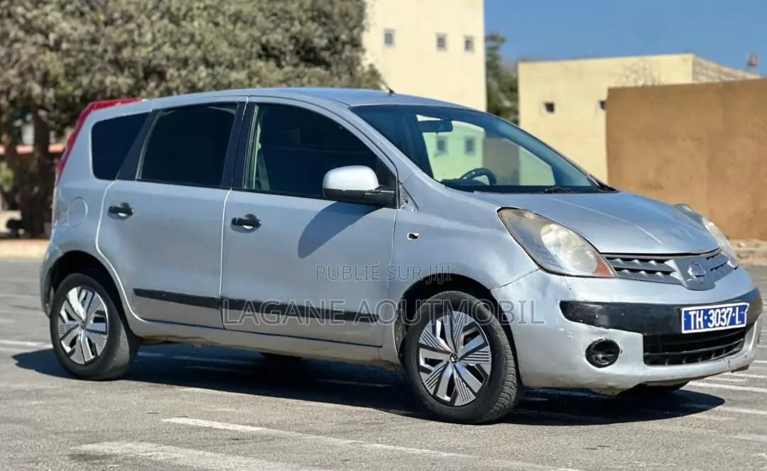 Nissan Note 1.6 2007 Gris