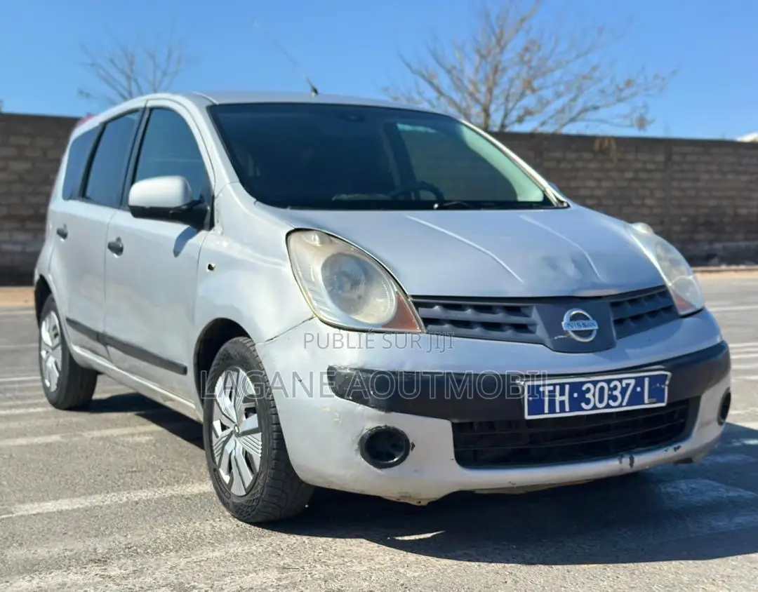 Nissan Note 1.6 2007 Gris