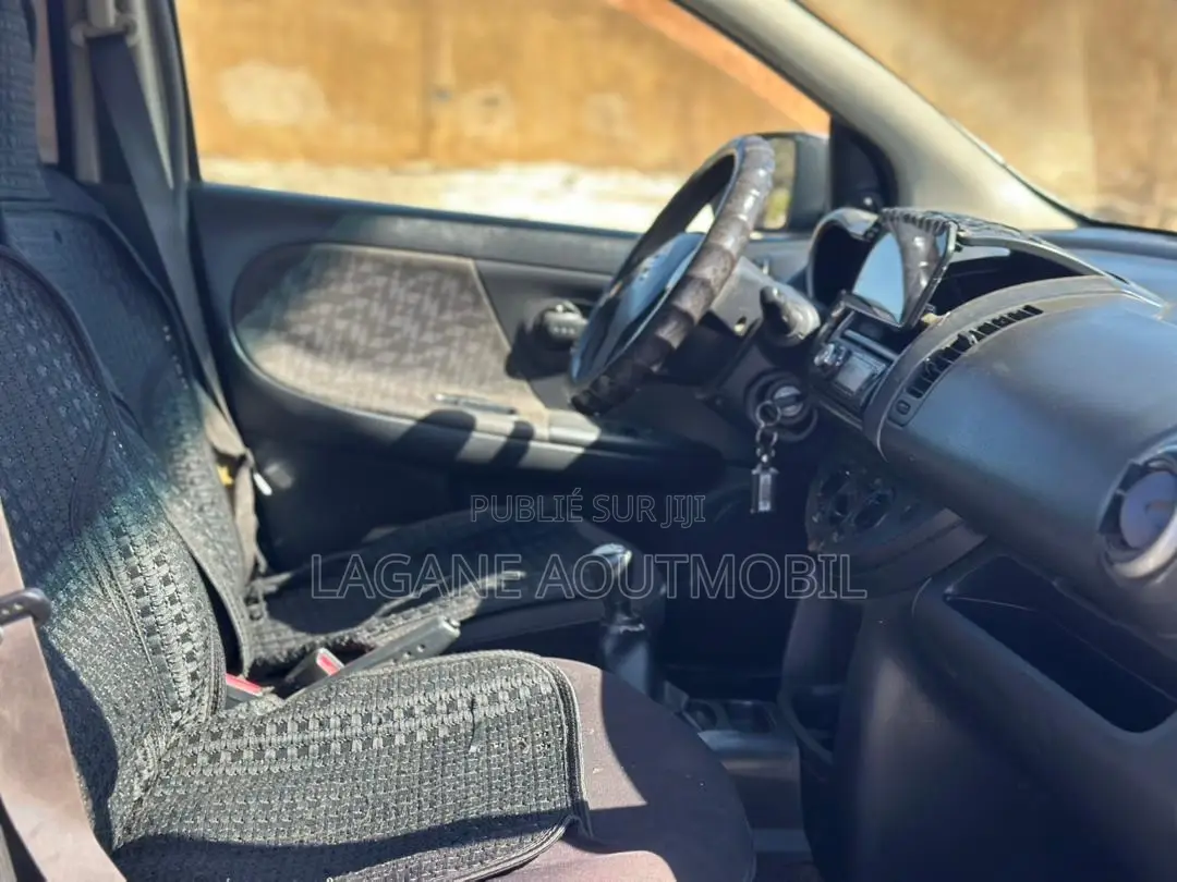 Nissan Note 1.6 2007 Gris