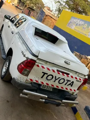 Toyota Hilux 2022 Blanc