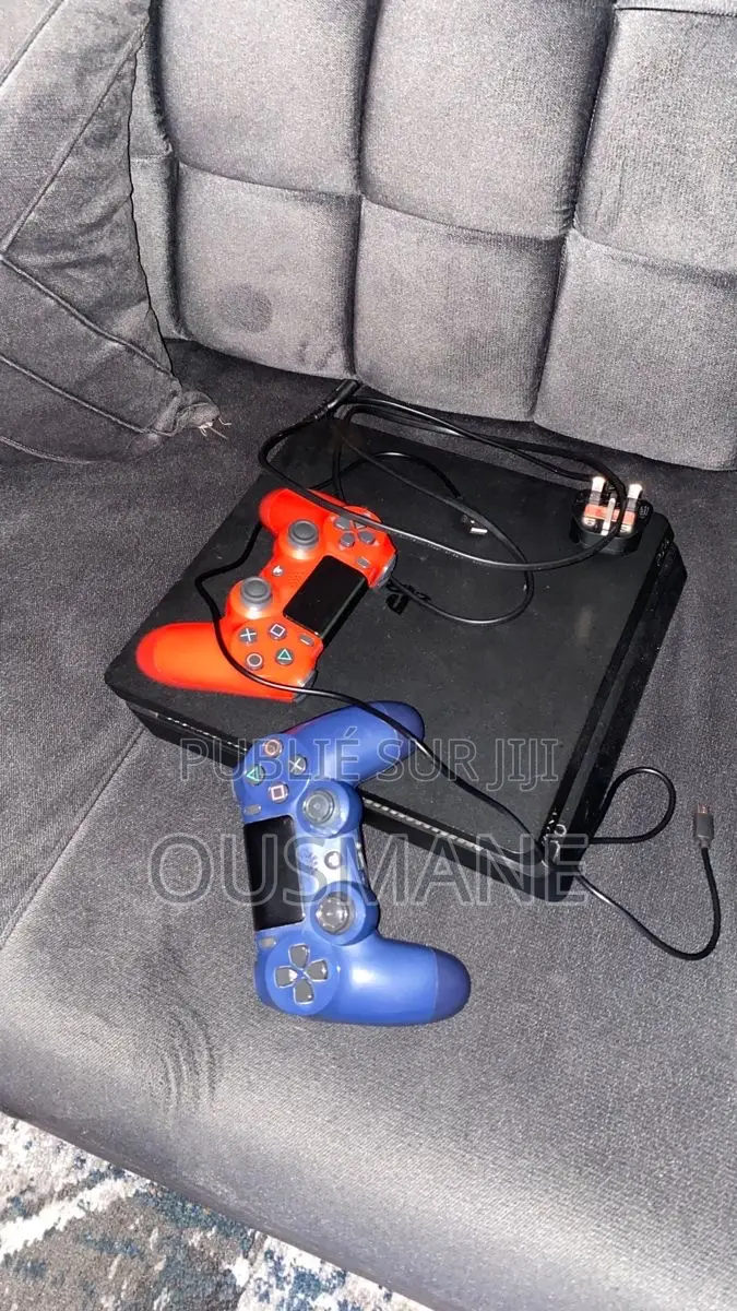 Play Station 4