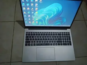 Nouveau Ordinateur portable HP 255 G1 8GB AMD HDD+SSD 512GB