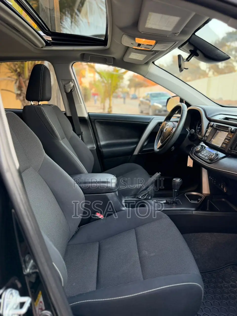 Toyota RAV4 2017 Noir