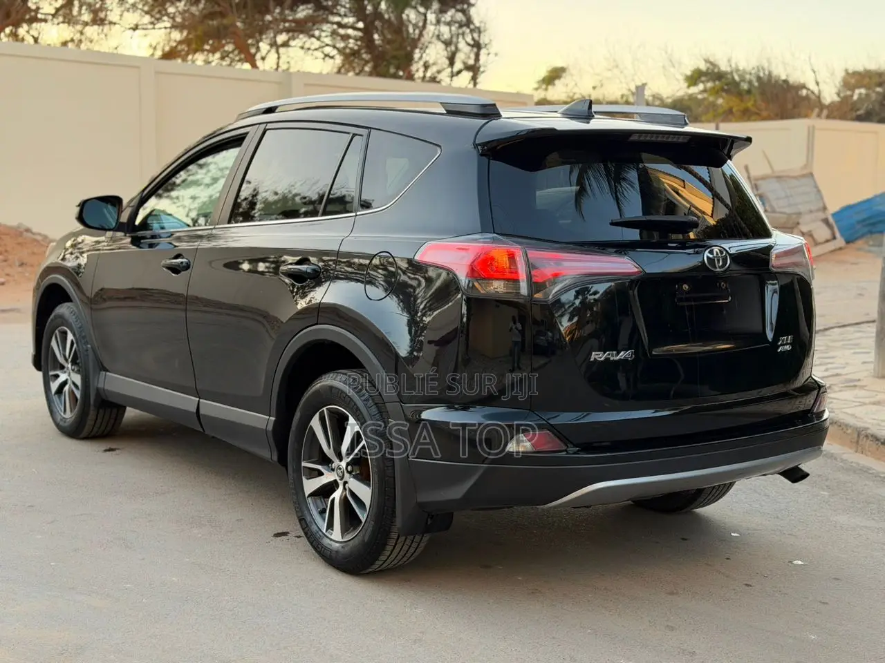 Toyota RAV4 2017 Noir