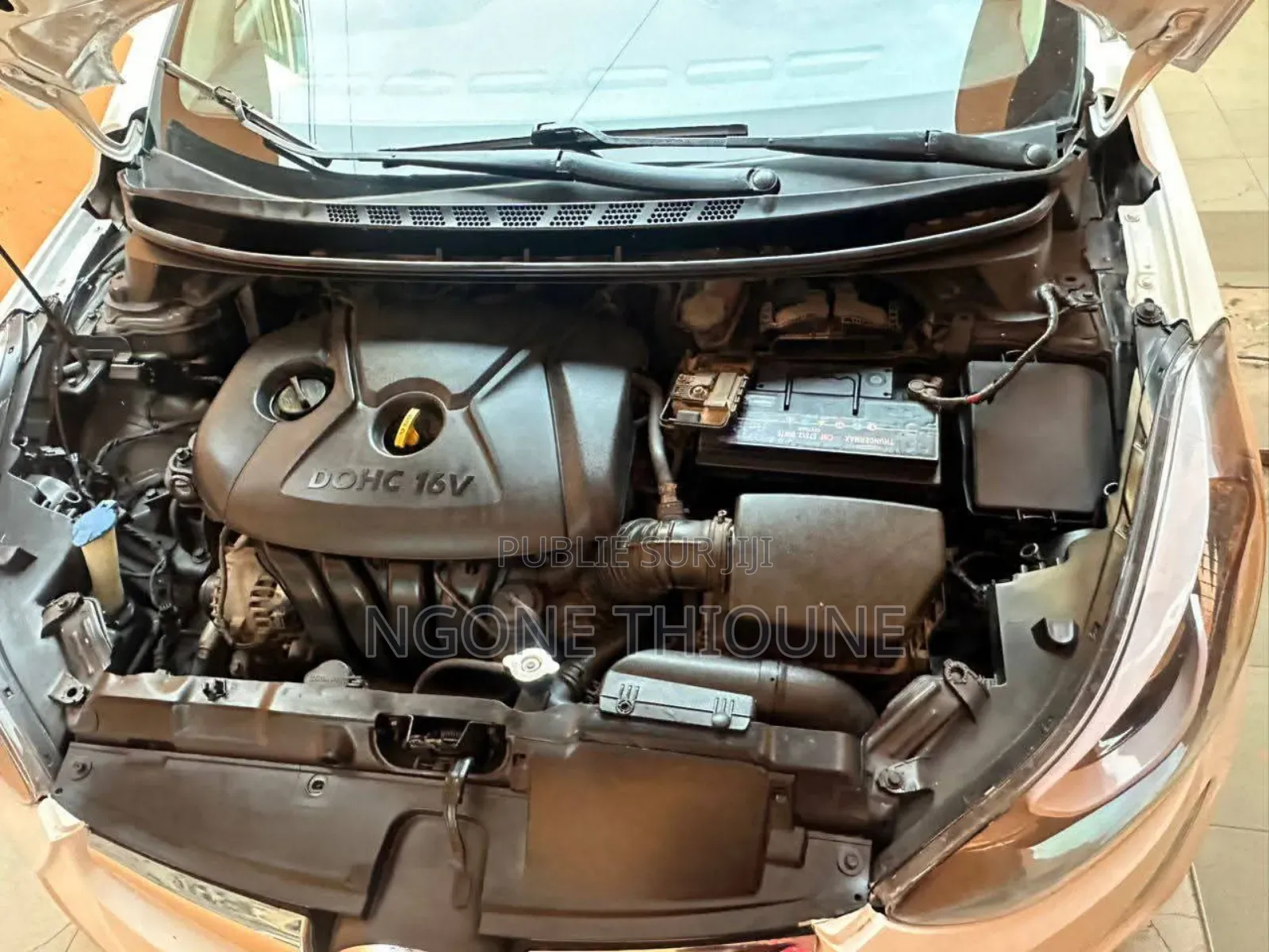 Hyundai Elantra Limited Sedan FWD (1.8L 4cyl 6A) 2013 Blanc