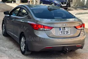 Hyundai Elantra 2013 Gris