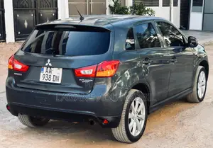 Mitsubishi Outlander 2015 Gris