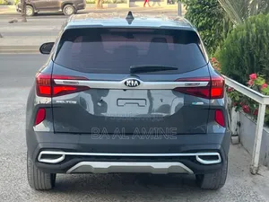 Kia Seltos 2020 Gris