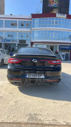 Renault Samsung SM6 2016 Noir