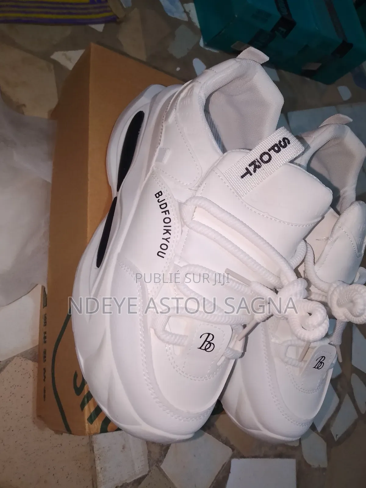 Chaussures Très Classe