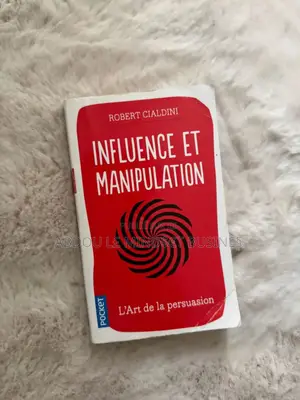 Livre : l'Influence Et Manipulation Disponible