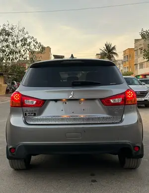 Mitsubishi Outlander Sport 2017 Gris
