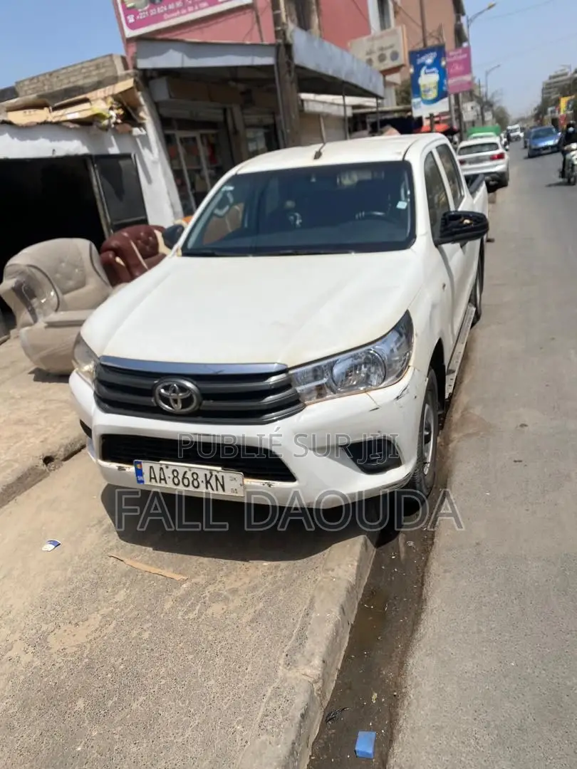 Toyota Hilux 2022 Blanc