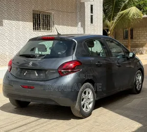 Peugeot 208 2016 Gris