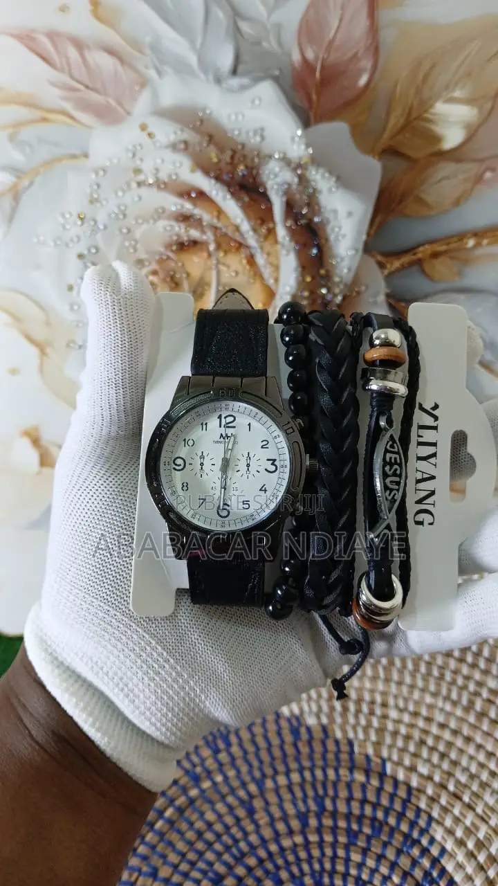 Vendeure De Montres Othentique